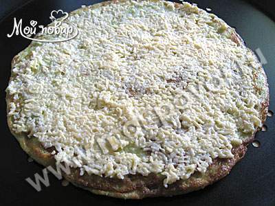 Кабачковый торт с грибами и сыром