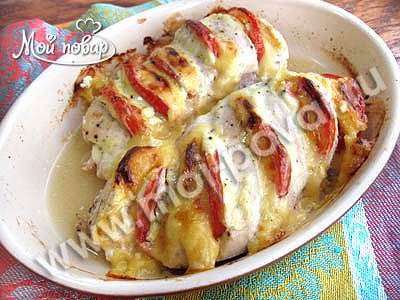 Куриная грудка с помидорами и сыром в шпинатном соусе - кулинарный рецепт
